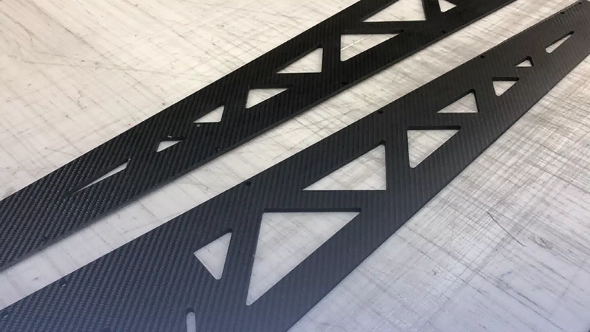 Carbon Fiber in Cold Climates_ How Lower Temperatures Affect Material Performance — Tips for November Use